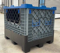 プラスチック製の収納箱