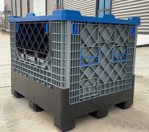 プラスチック製の収納箱